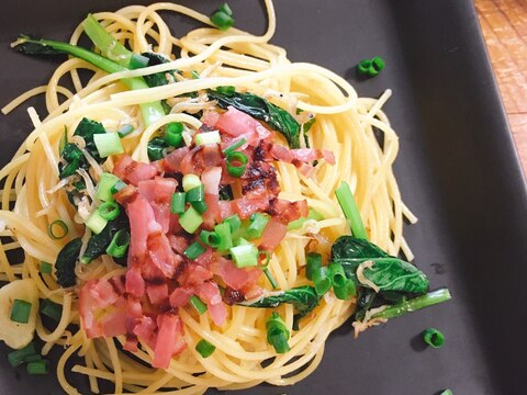 小松菜としらすの和風にんにくパスタ